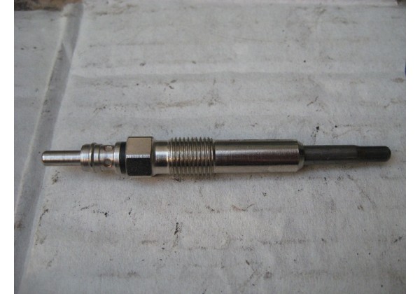 Свічка розжарювання Renault 1.5, 1.9, 2.0 dci, 1.9 dti, 8200490950, 8200464077, 7701069730 *